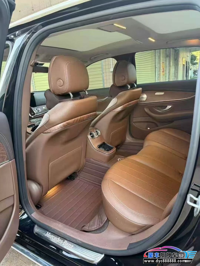 21年奔驰E轿车抵押车出售