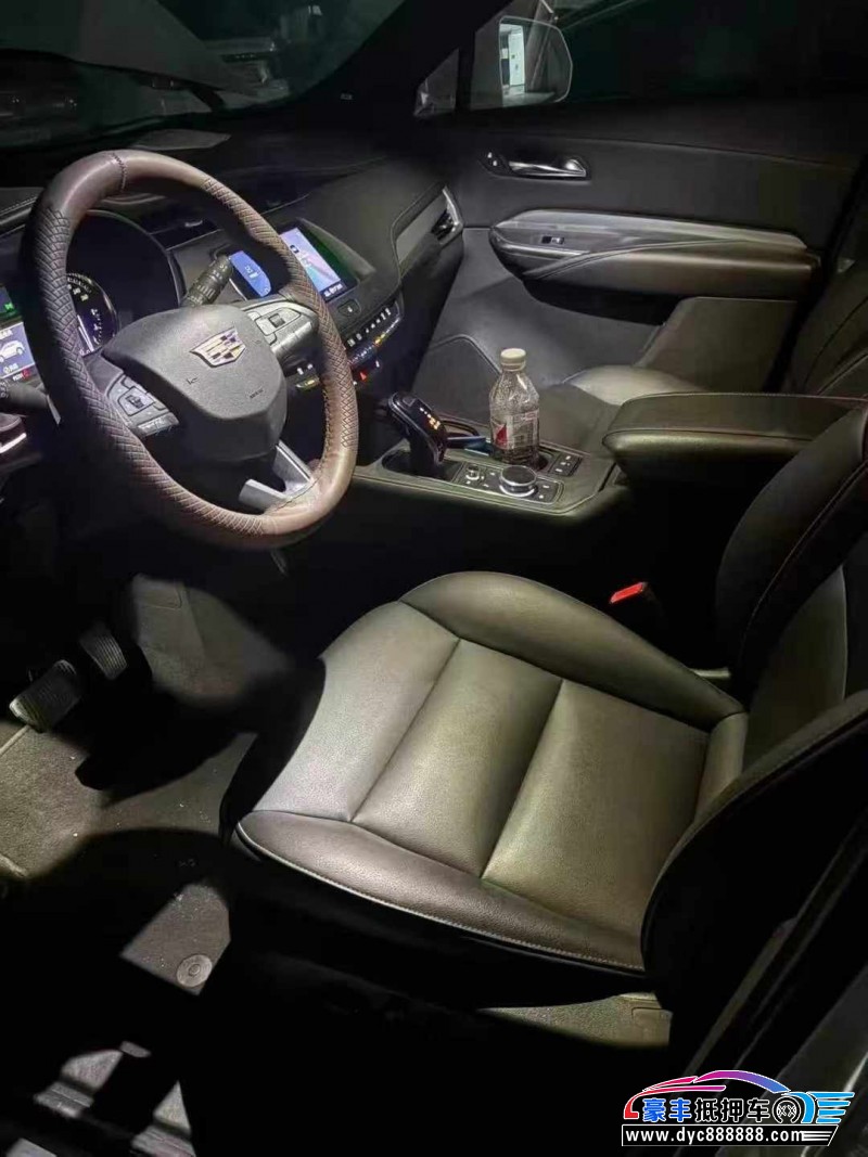 20年凯迪拉克XT4轿车抵押车出售