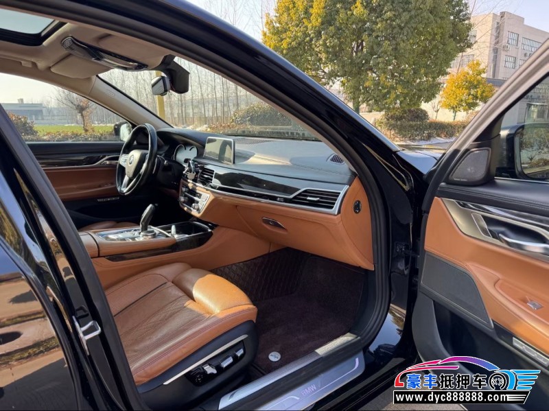 15年宝马7系轿车抵押车出售