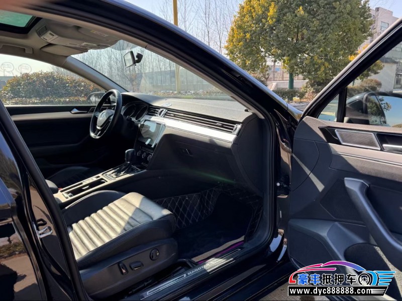 19年大众迈腾轿车抵押车出售