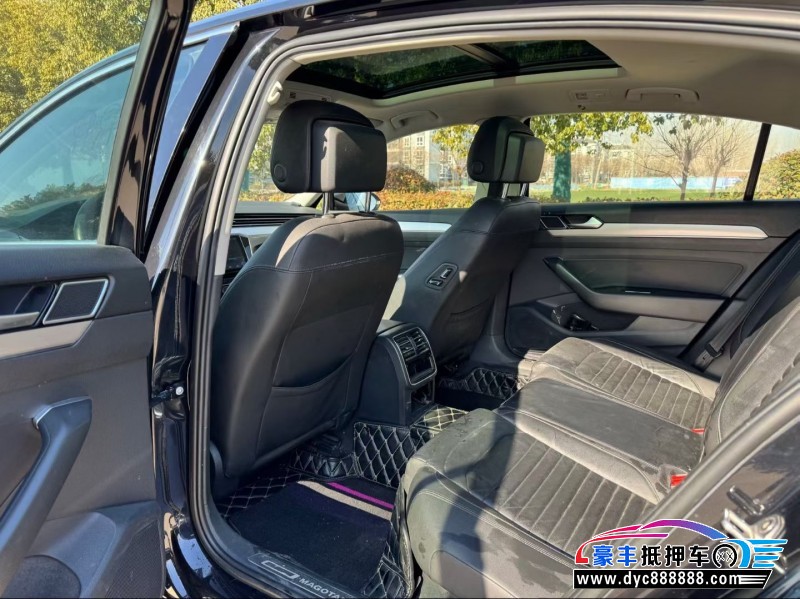 19年大众迈腾轿车抵押车出售