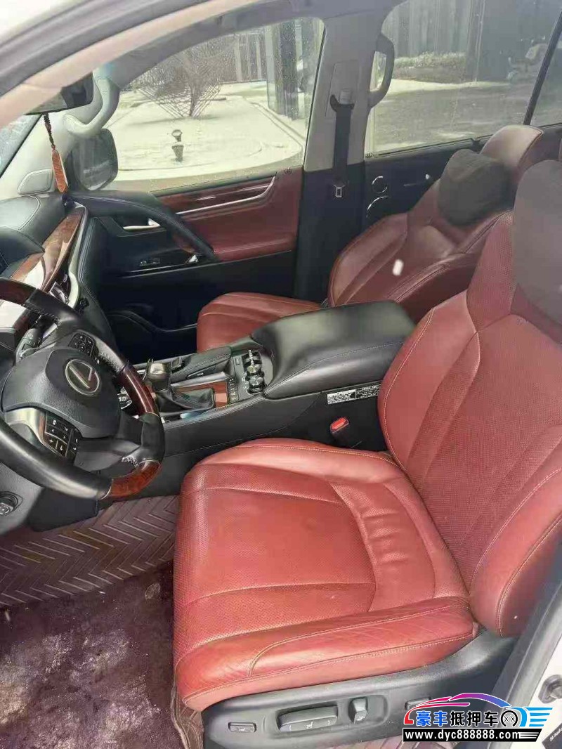 19年雷克萨斯LX轿车抵押车出售