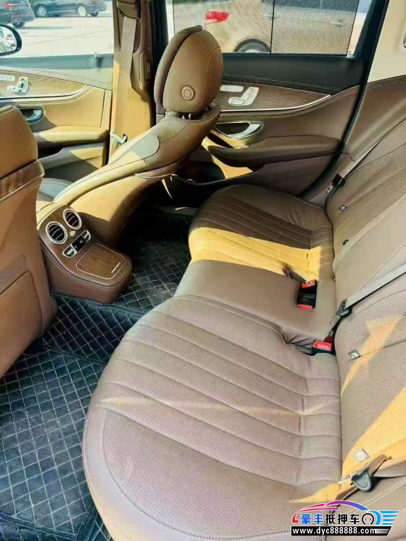 23年奔驰E轿车抵押车出售