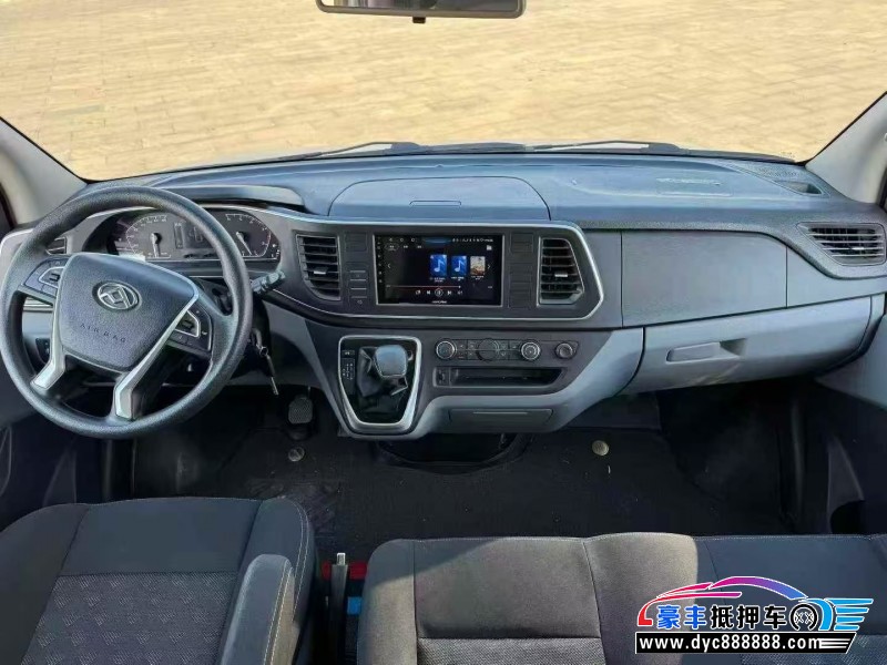 23年上汽大通V80轿车抵押车出售