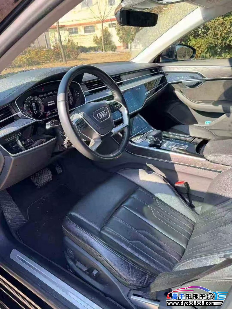 19年奥迪A8L轿车抵押车出售