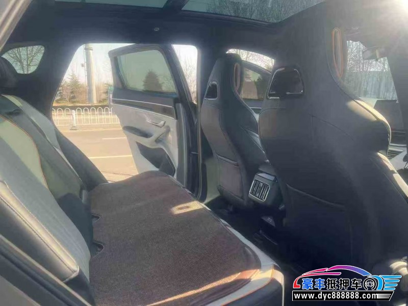 23年比亚迪宋轿车抵押车出售