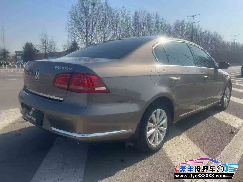 14年大众迈腾轿车抵押车出售