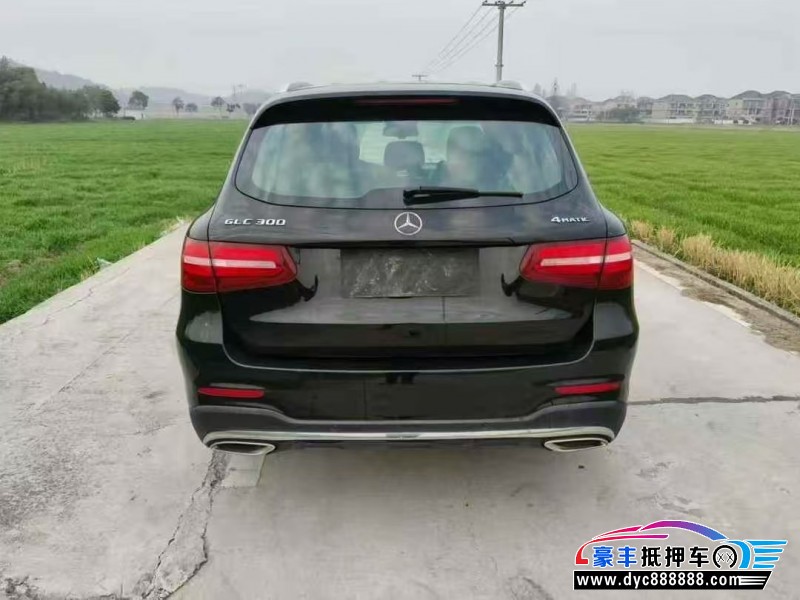 17年奔驰GLC轿车抵押车出售