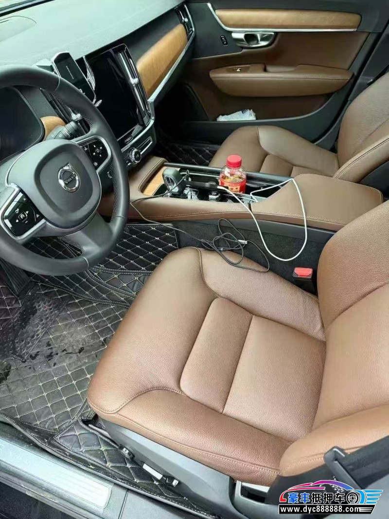 24年沃尔沃S90轿车抵押车出售