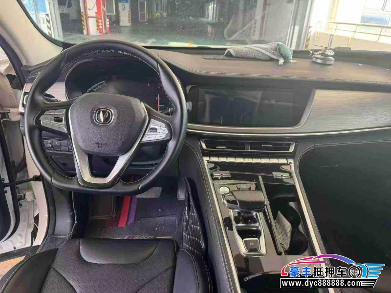 21年长安长安cs85轿车抵押车出售