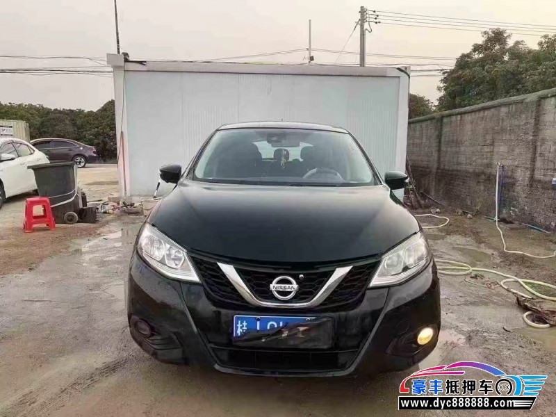 抵押车出售17年日产骐达轿车