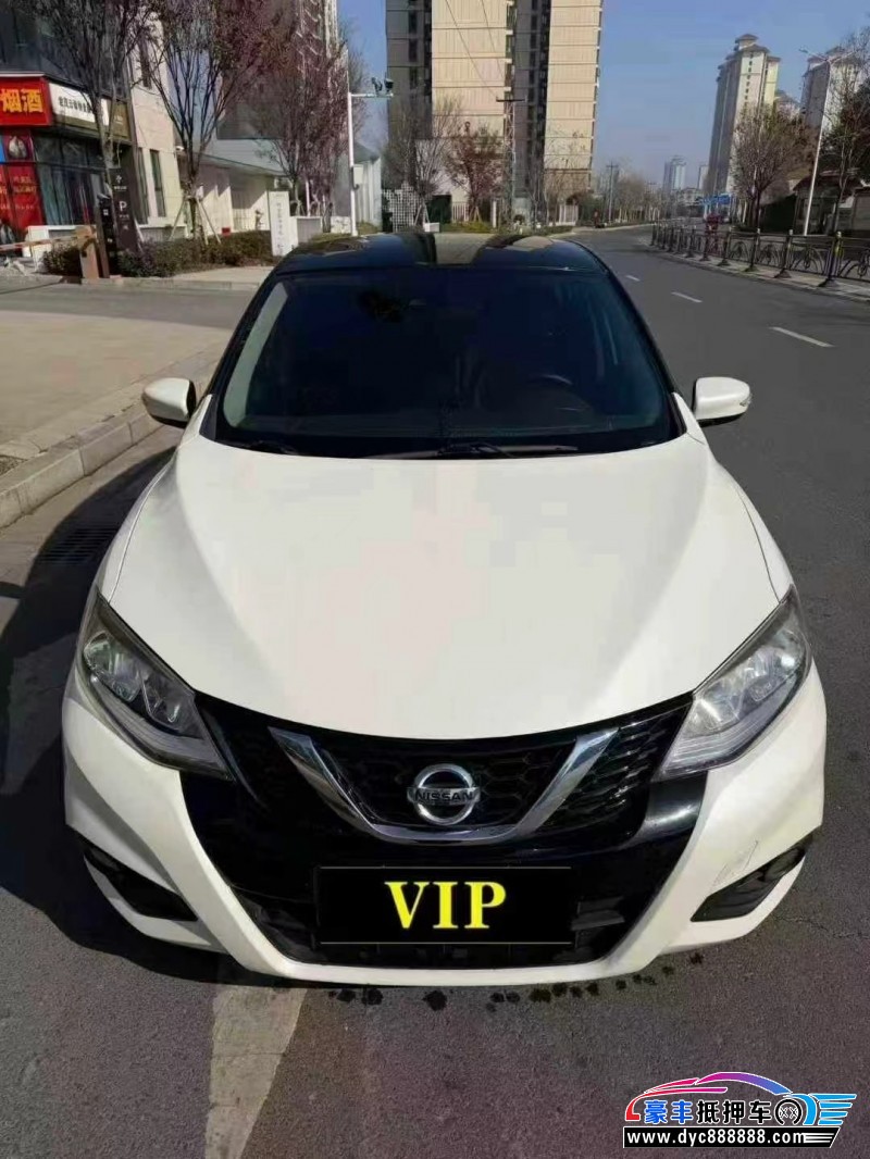 抵押车出售17年日产骐达轿车