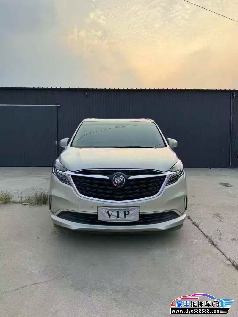 22年别克GL8轿车