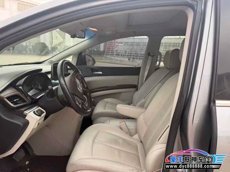 21年别克GL8轿车抵押车出售