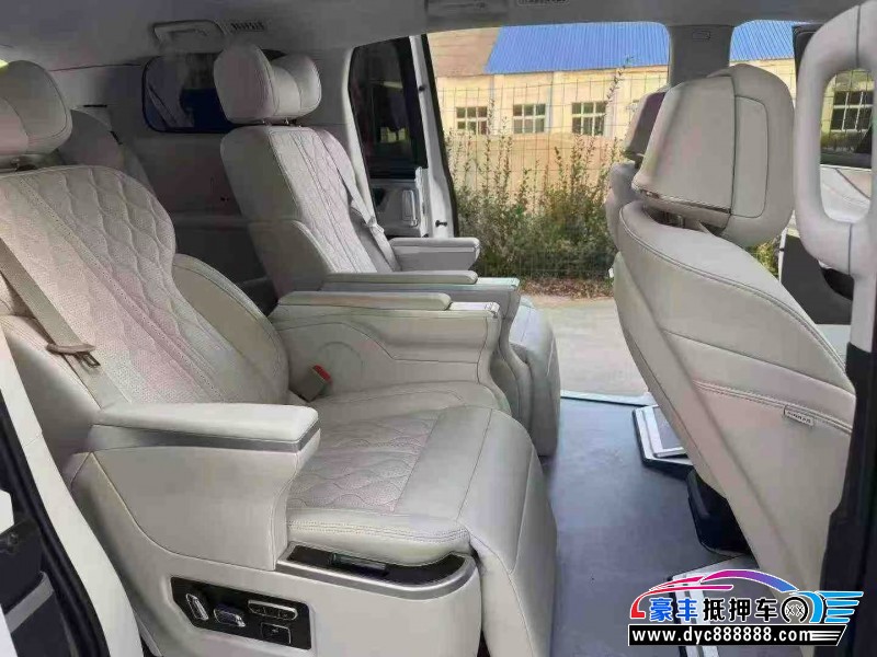 25年别克GL8轿车抵押车出售