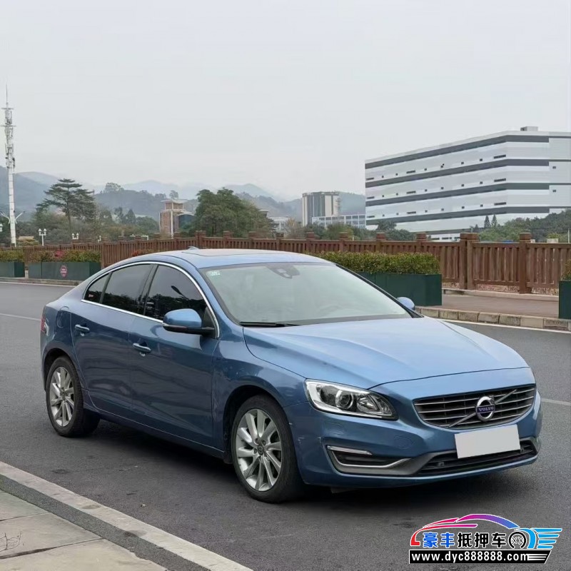 14年沃尔沃S60轿车抵押车出售