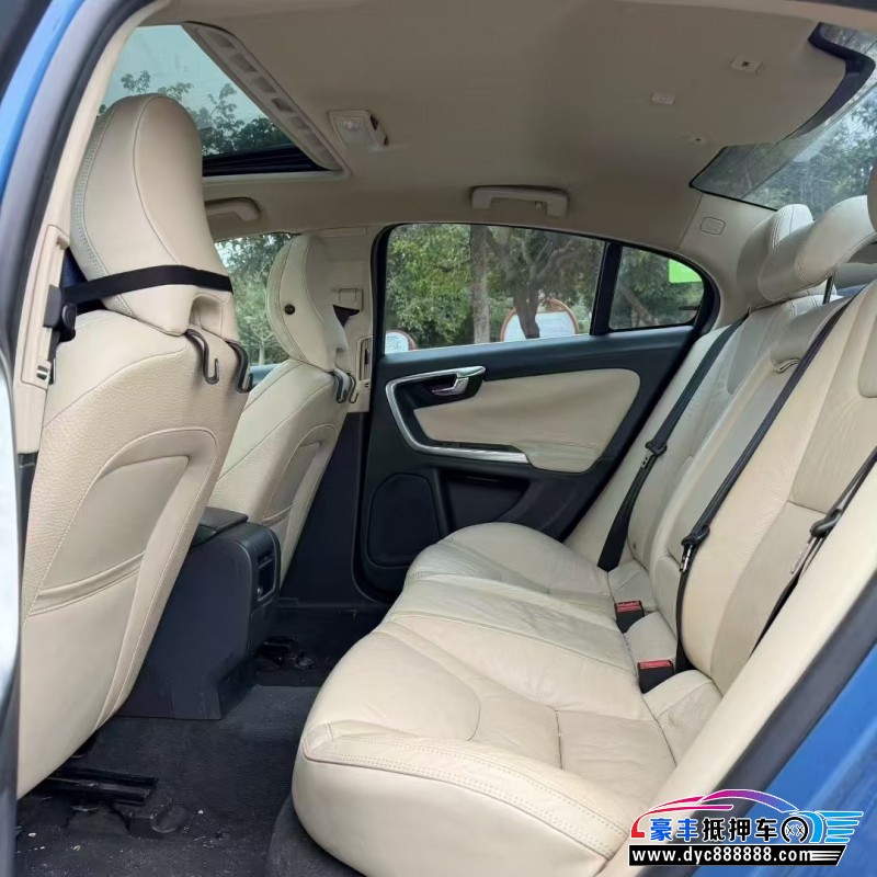 14年沃尔沃S60轿车抵押车出售