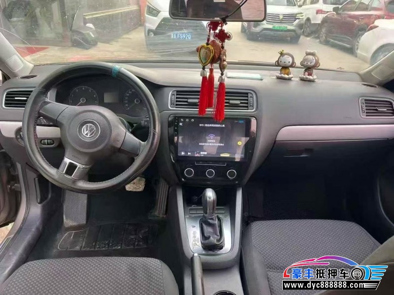 15年大众速腾轿车抵押车出售