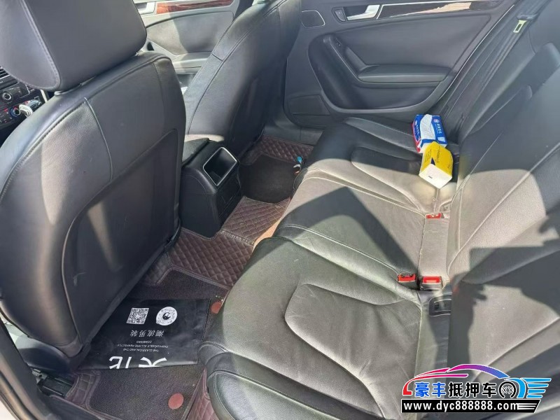 12年奥迪A4L轿车抵押车出售