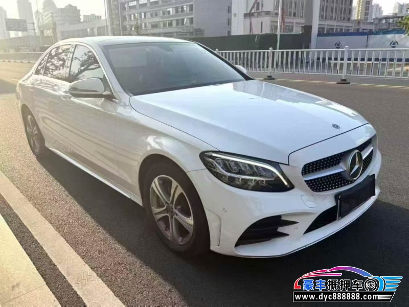 21年奔驰C轿车抵押车出售