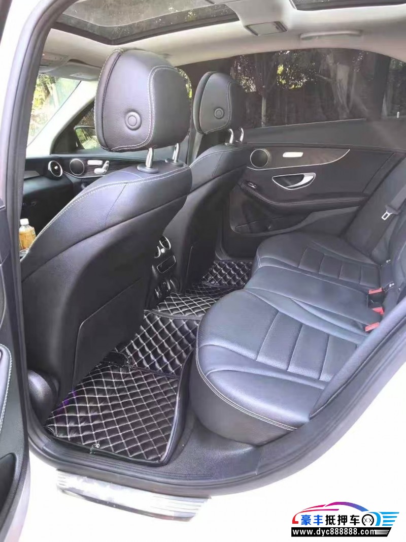 21年奔驰C轿车抵押车出售