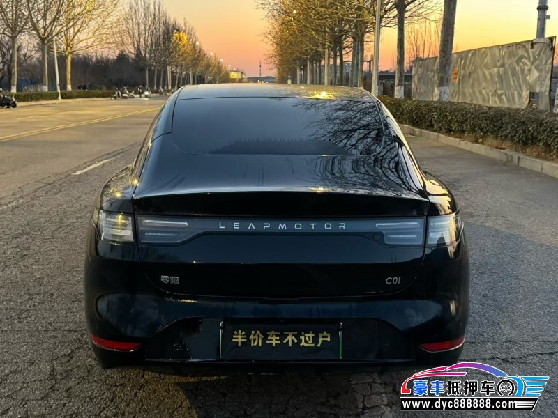 24年零跑c01轿车抵押车出售