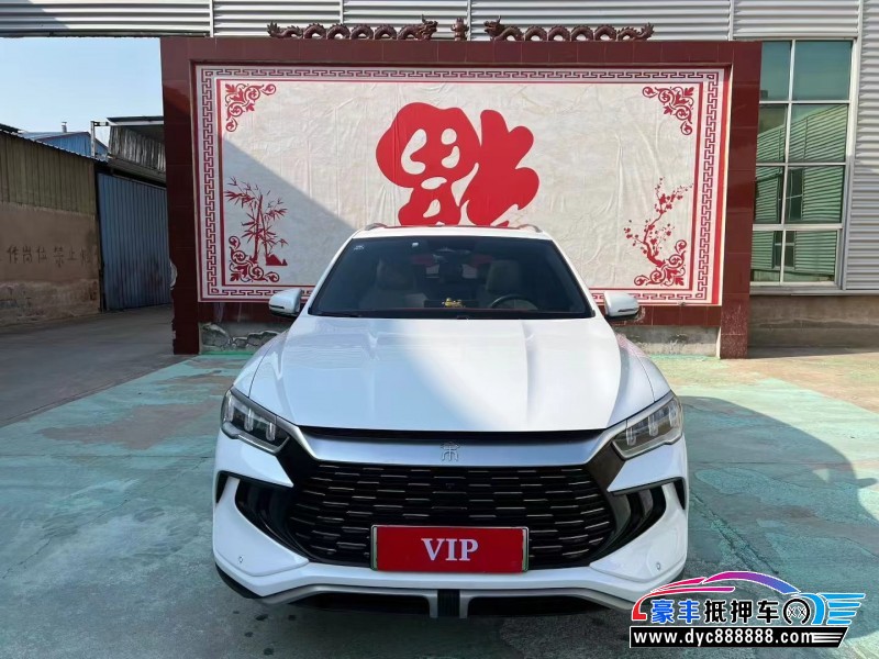 23年比亚迪宋轿车