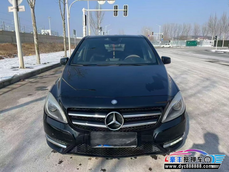 抵押车出售13年奔驰B轿车