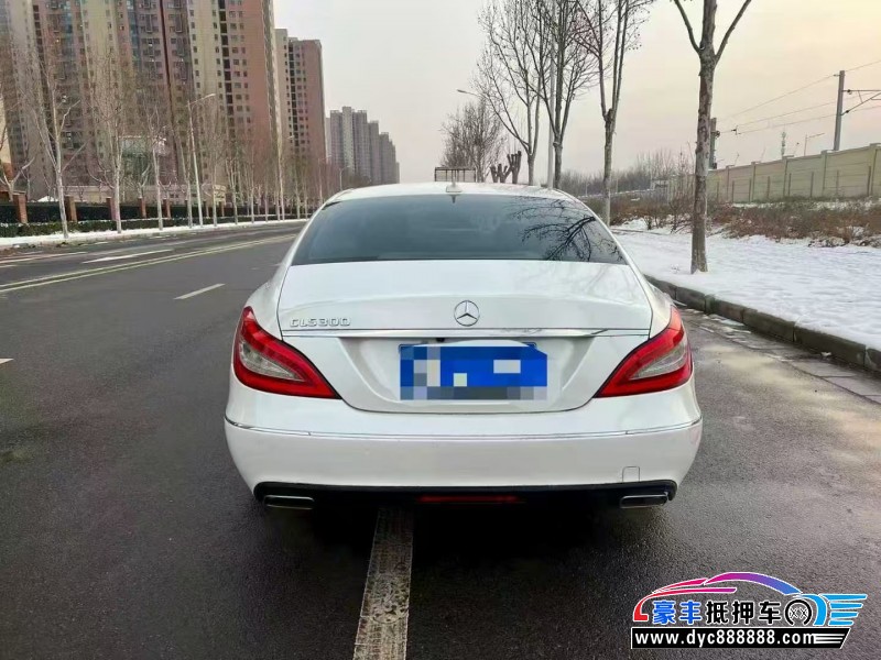 14年奔驰CLS轿车抵押车出售