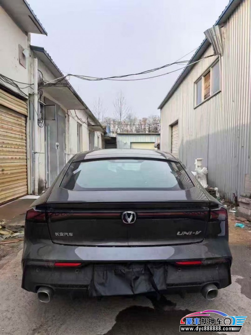 24年长安长安UNI轿车抵押车出售