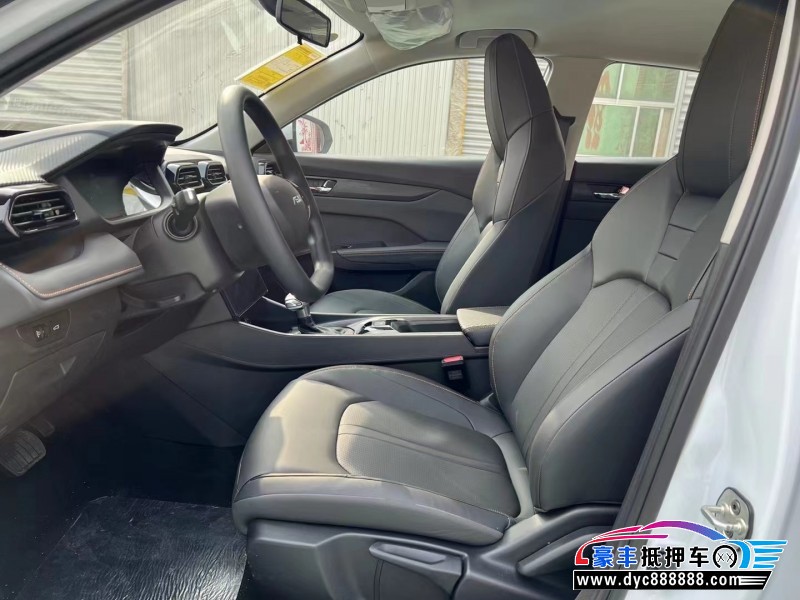 25年东风风神奕炫轿车抵押车出售