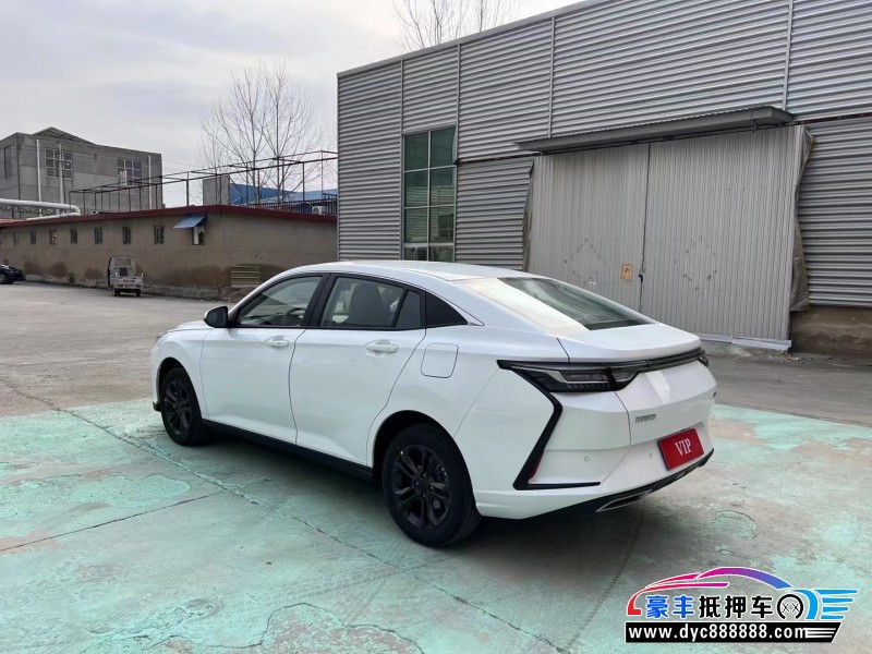 25年东风风神奕炫轿车抵押车出售