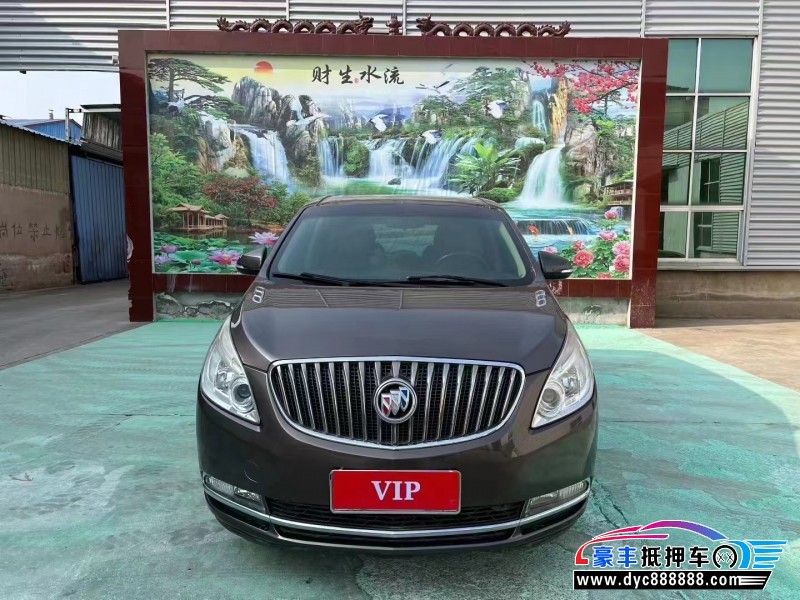 16年别克GL8轿车抵押车出售