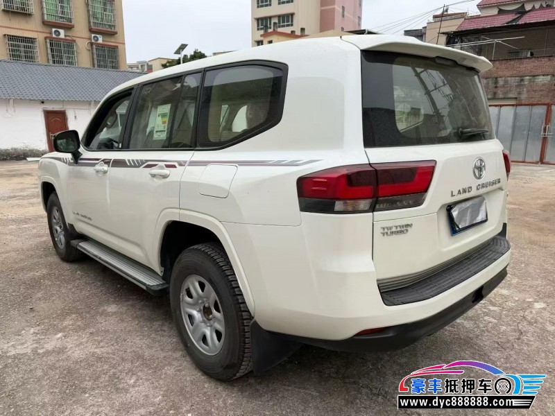 25年丰田兰德酷路泽（陆巡）轿车抵押车出售