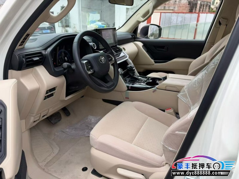 25年丰田兰德酷路泽（陆巡）轿车抵押车出售