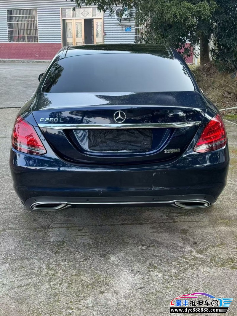 19年奔驰C轿车抵押车出售