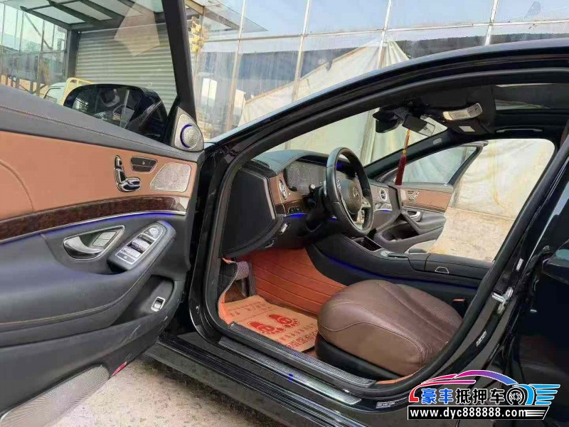 20年奔驰S轿车抵押车出售