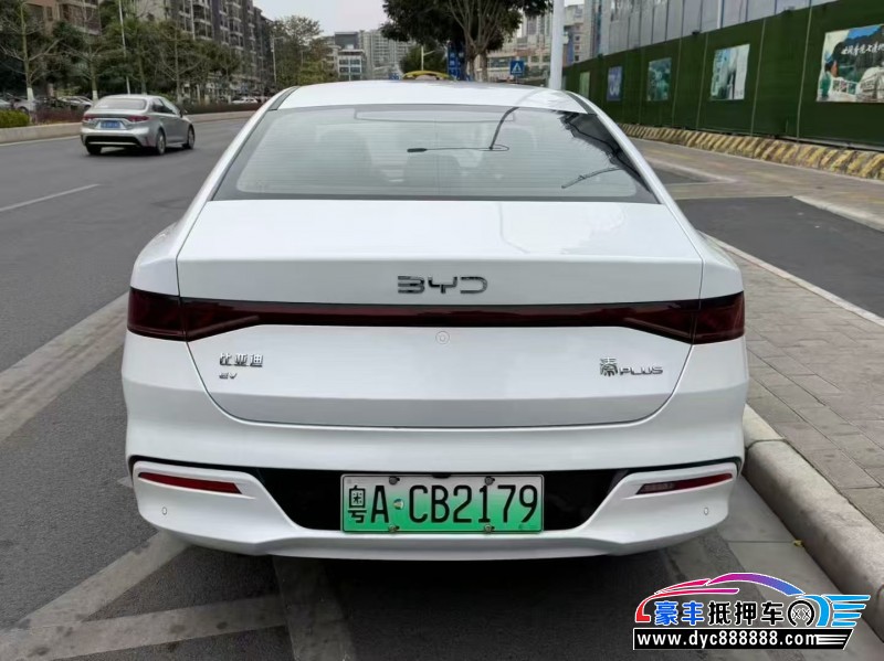 25年比亚迪秦轿车抵押车出售