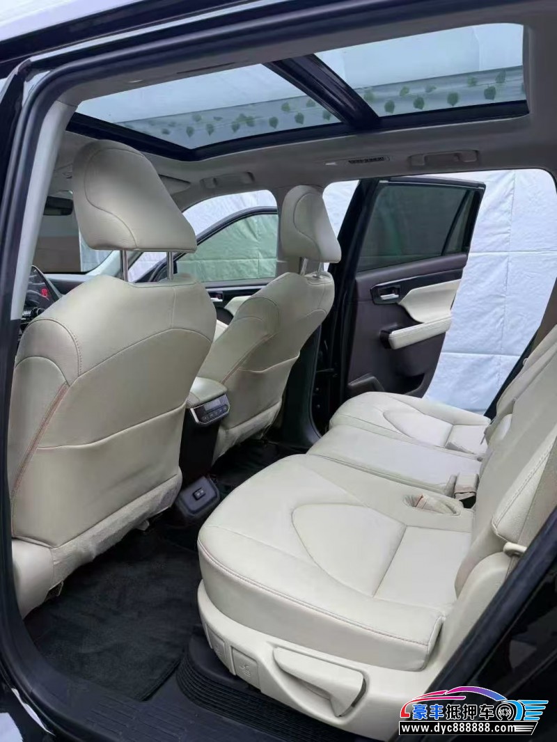 23年丰田汉兰达轿车抵押车出售