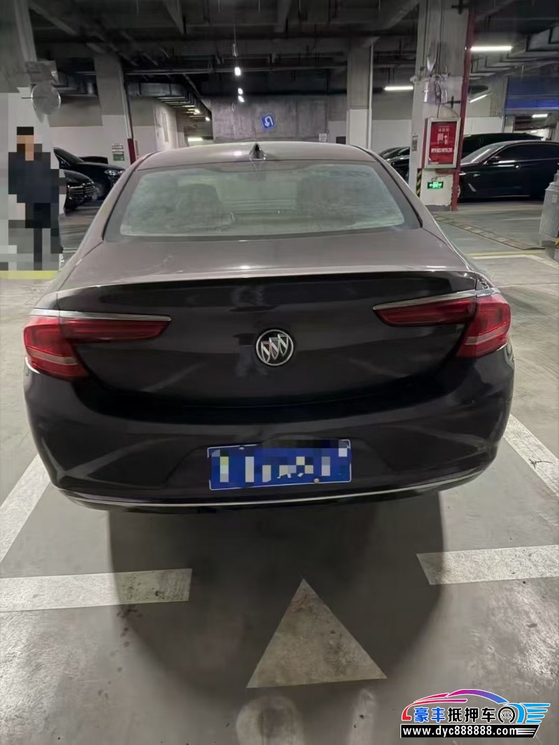 17年别克君越轿车抵押车出售