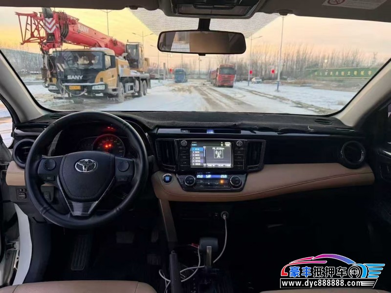17年丰田RAV4荣放轿车抵押车出售