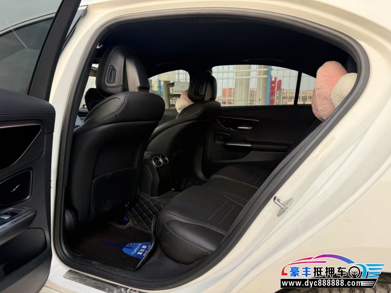 22年奔驰C轿车抵押车出售