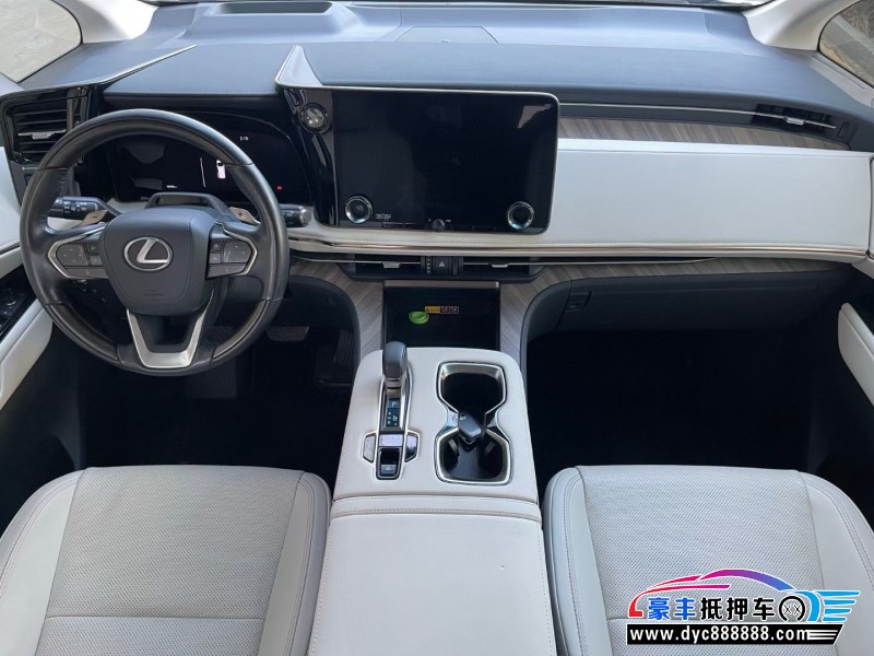 24年雷克萨斯lm轿车抵押车出售