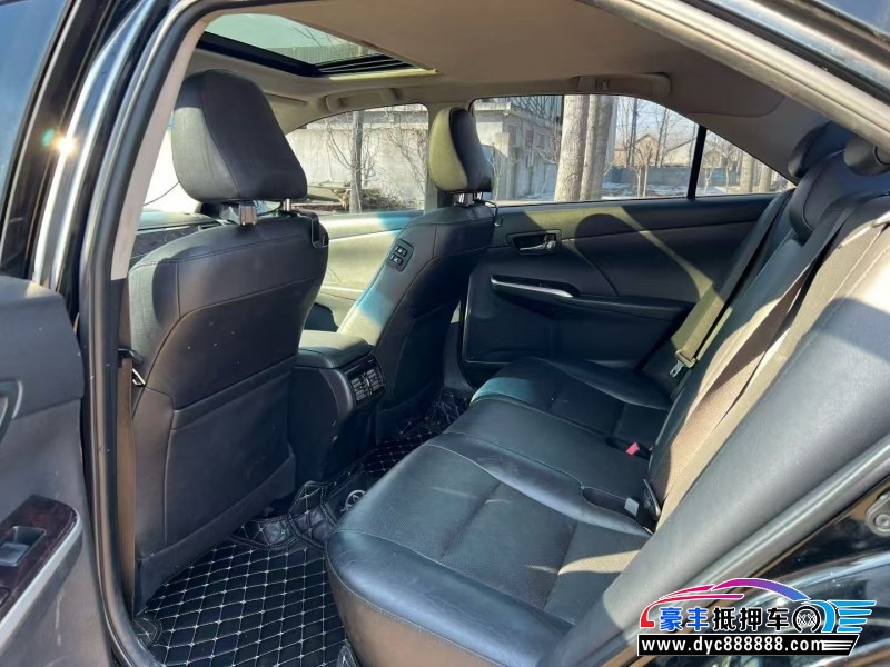 15年丰田凯美瑞轿车抵押车出售