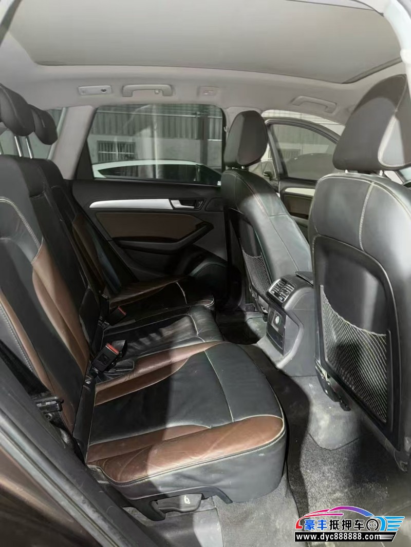 17年奥迪Q5轿车抵押车出售