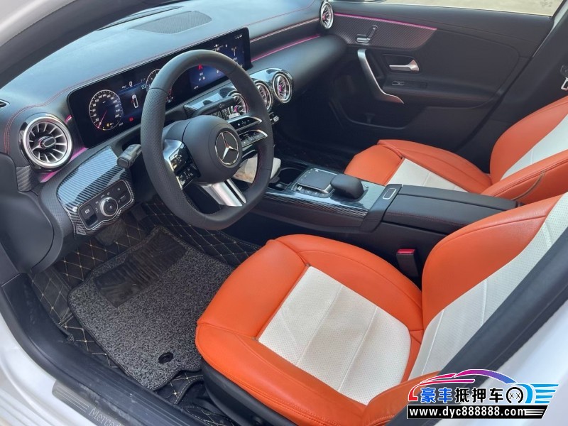 23年奔驰A轿车抵押车出售