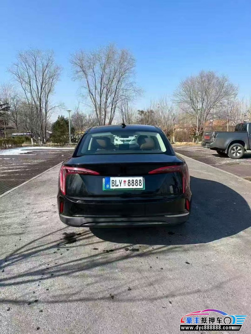 23年红旗EQM5轿车抵押车出售