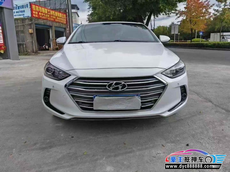 抵押车出售18年现代领动轿车