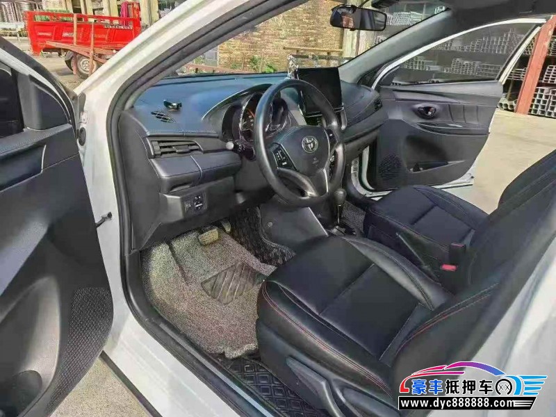 22年丰田YARiS L 致炫轿车抵押车出售