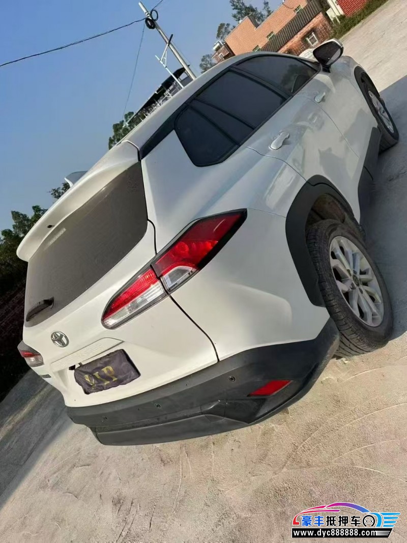 23年丰田锋兰达轿车抵押车出售